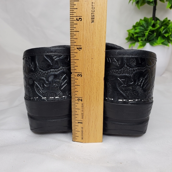 Dansko Paisley Tooled Leather Womens Clogs Size 36 - Picture 13 of 14